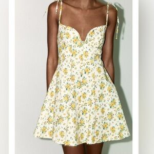 NEW Zara Yellow Floral Poplin Mini Dress